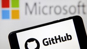 全球最大代码托管平台GitHub CEO年底辞职，团队将整合至微软AI技术部门！