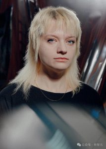 牛津博士揭秘Claude背后的百万年薪秘诀,打脸哲学无用论!