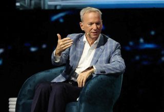 当中国免费大模型席卷全球，美国AI该如何应对？