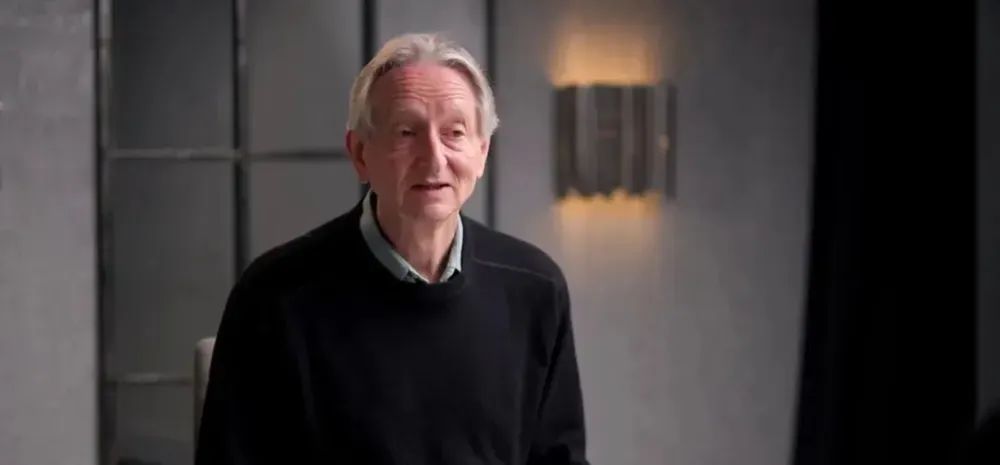 AI的下半场：谁能掌握“超级实用”的胜利钥匙？