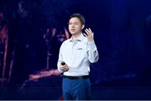 百度智能云全方位升级，吴彦祖数字员工震撼登场！