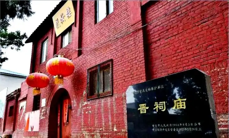 阿里巴巴Qoder带你感受社会文化的新风潮！