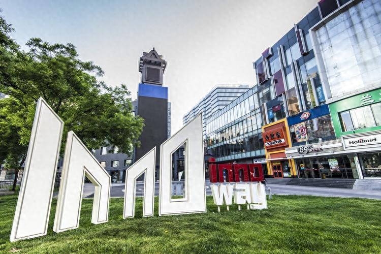 五天四夜，70+伙伴齐聚一堂，整条街都在热闹搞AI！｜AI创造者嘉年华精彩回顾