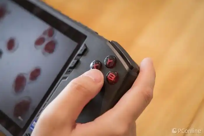 你绝对不能错过的微星Claw掌上游戏机：首款酷睿Ultra掌机带来的惊喜体验！