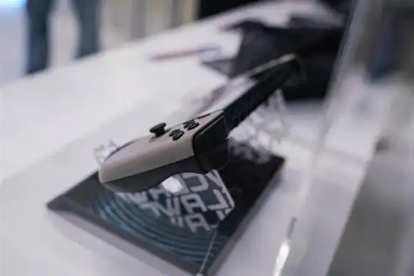 微星新掌机Claw 8 AI+来袭：首发下代酷睿Ultra 200V，真是让人期待！