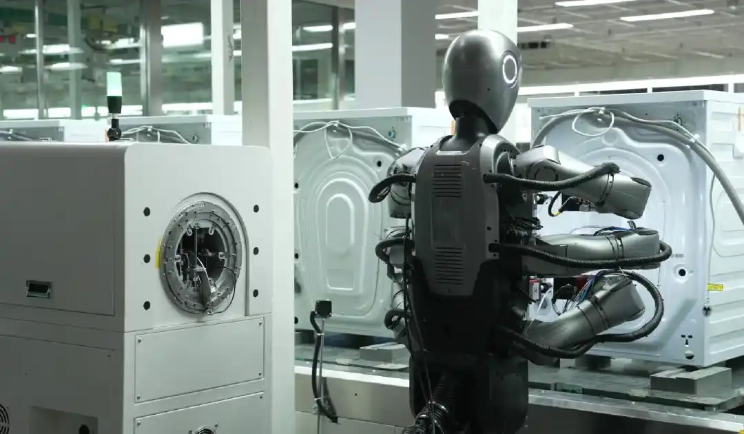 美的亮剑！物理AI才是我们在中国AI竞争中的秘密武器！