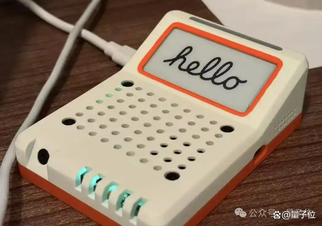 两个95后华人竟然打造出硬件版Clawdbot，售价只要1700元！