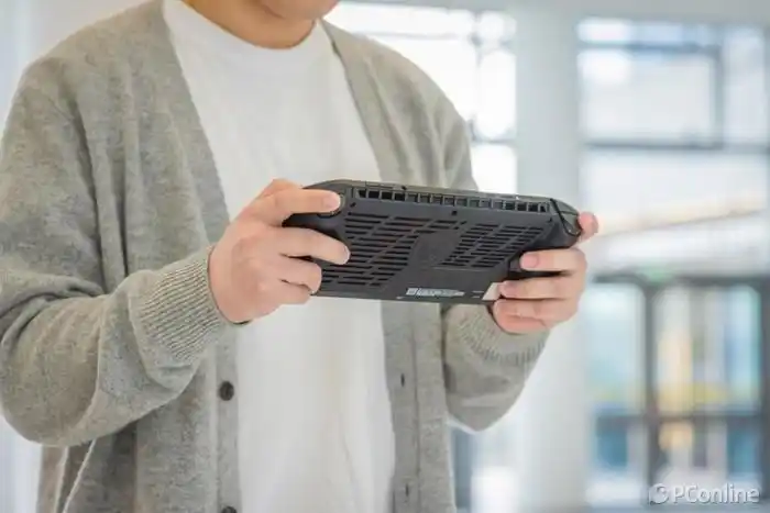 你绝对不能错过的微星Claw掌上游戏机：首款酷睿Ultra掌机带来的惊喜体验！