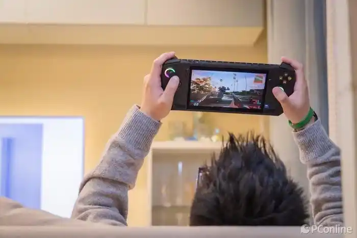 你绝对不能错过的微星Claw掌上游戏机：首款酷睿Ultra掌机带来的惊喜体验！